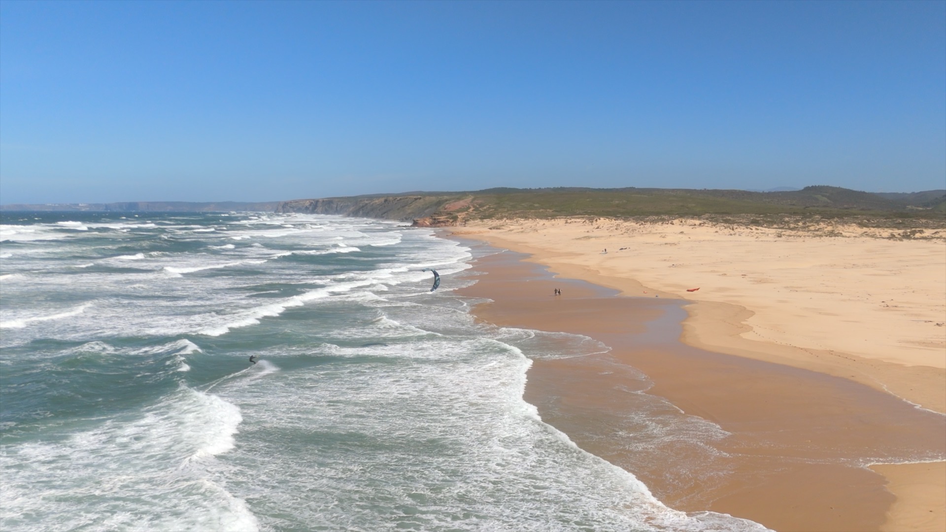 Kitesurf session Algarve coastline guided tour